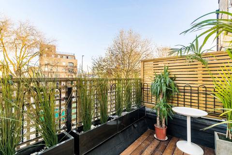 2 bedroom flat for sale, Chiswick High Road, Chiswick, London, W4