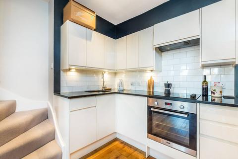 2 bedroom flat for sale, Chiswick High Road, Chiswick, London, W4