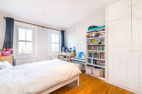 Chiswick High Road, Chiswick, London, W4