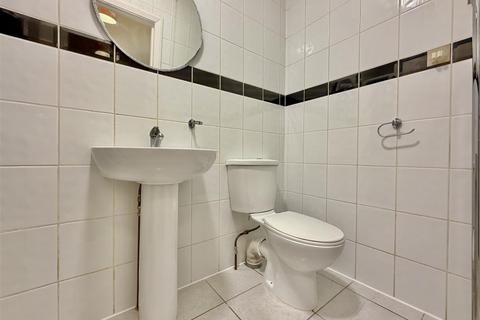 2 bedroom apartment to rent, Rosemary Avenue Ground Floor Right, Hounslow TW4