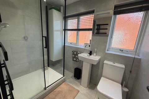 undefined, Luton, LU4