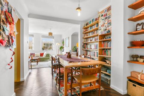2 bedroom flat for sale, Marine Parade, Brighton, BN2