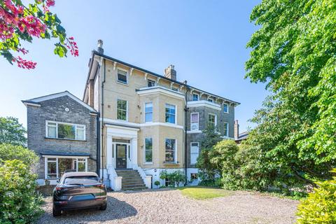 2 bedroom flat for sale, Shooters Hill Road, Blackheath, London, SE3