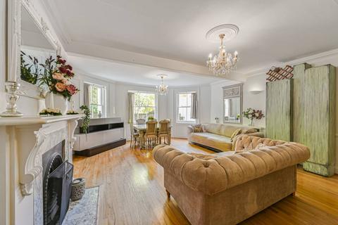 2 bedroom flat for sale, Shooters Hill Road, Blackheath, London, SE3