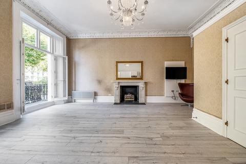 1 bedroom apartment to rent, Princes Square London W2