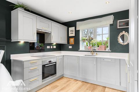 3 bedroom detached house for sale, Downhall Road, Matching Green, Harlow