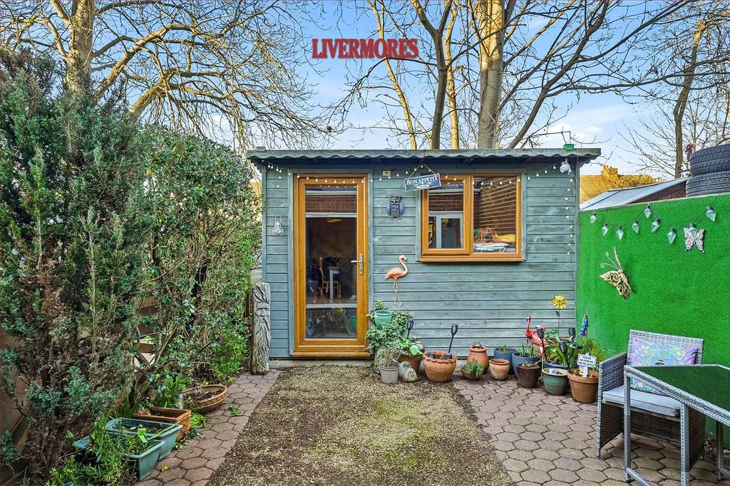 Outbuilding.jpg
