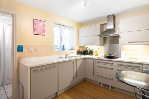 undefined, London Road, Cheltenham GL52