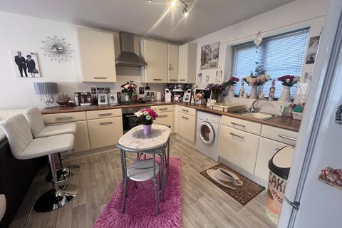 2 bedroom apartment to rent, Frederick Drive, PETERBOROUGH