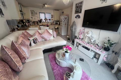 2 bedroom apartment to rent, Frederick Drive, PETERBOROUGH