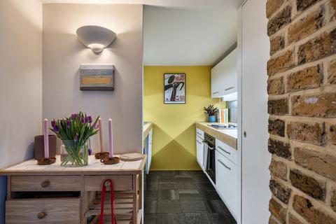 2 bedroom apartment for sale, Grange Road, London Bridge, London