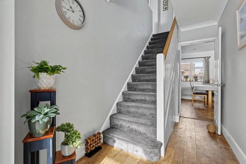 5 bedroom semi-detached house for sale, Courtlands Drive, Biggleswade, SG18
