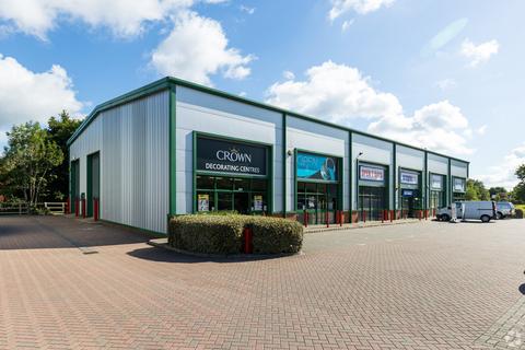 Industrial unit to rent, York Rd Burgess Hill RH15 9AD