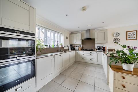 4 bedroom detached house for sale, Newman Way, Billingshurst