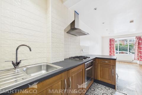 undefined, Victorian Court, Victorian Crescent
