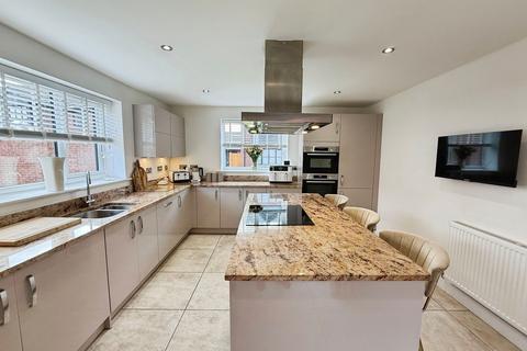 4 bedroom detached house for sale, Ryton Place, Preston PR25