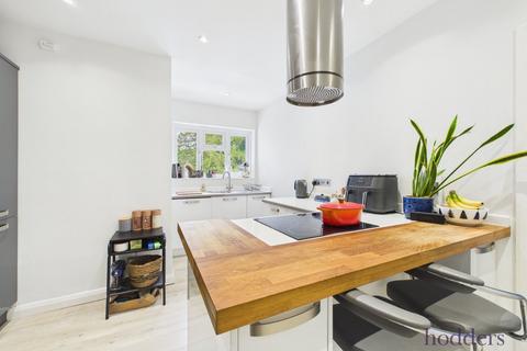 1 bedroom apartment to rent, Bourneside, Addlestone Road, Addlestone, Surrey, KT15