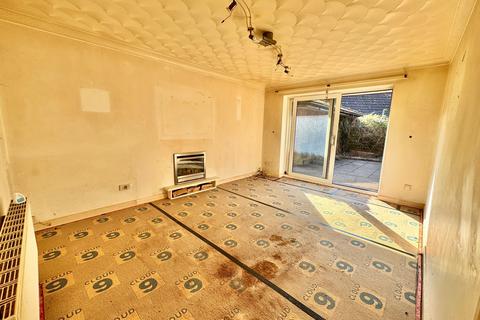 2 bedroom bungalow for sale, Fox's Walk, Langley, SO45