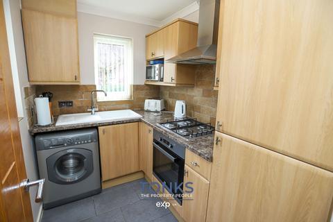 2 bedroom semi-detached house for sale, Hammersley Close, Halesowen B63