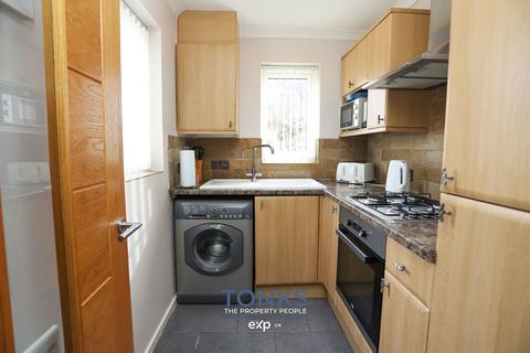 2 bedroom semi-detached house for sale, Hammersley Close, Halesowen B63