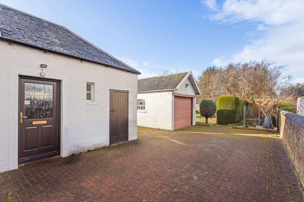 58 Redhouse Road 32