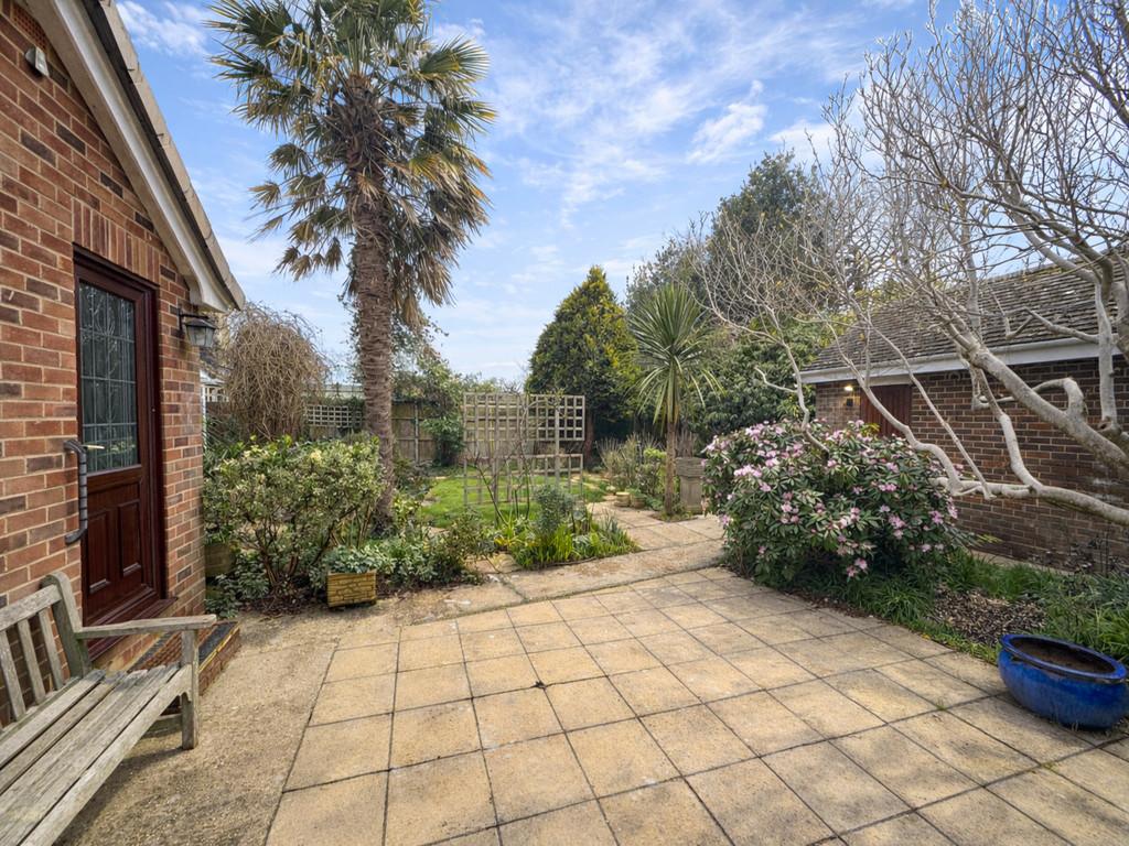 11 NBW Garden 2