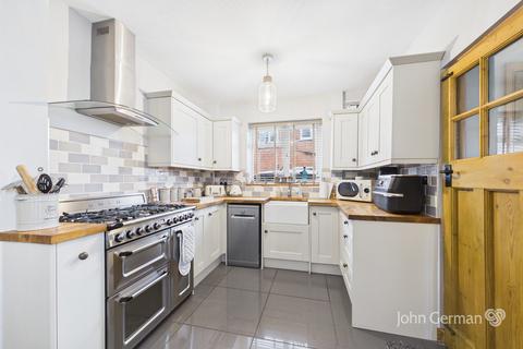 undefined, Stanley Crescent, Uttoxeter