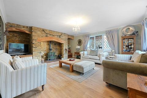 5 bedroom detached house for sale, Denham Lane, Chalfont St. Peter, SL9