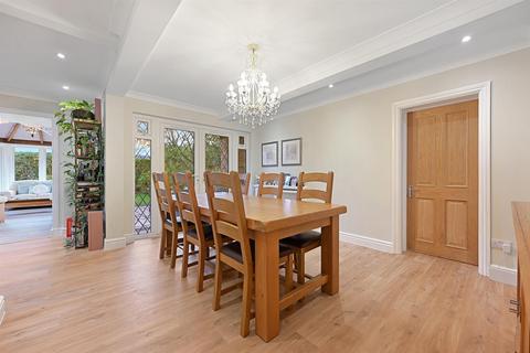 5 bedroom detached house for sale, Denham Lane, Chalfont St. Peter, SL9
