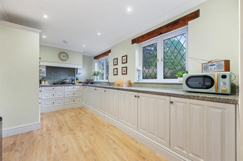 Kitchen.jpg