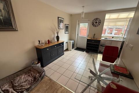 4 bedroom end of terrace house for sale, Holloway Avenue, Bourne