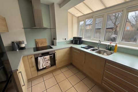 4 bedroom terraced house for sale, Windle Drive , Bourne