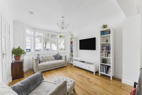 4 bedroom semi-detached house for sale, Somerset Avenue, Chessington KT9