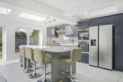 4 bedroom semi-detached house for sale, Somerset Avenue, Chessington KT9
