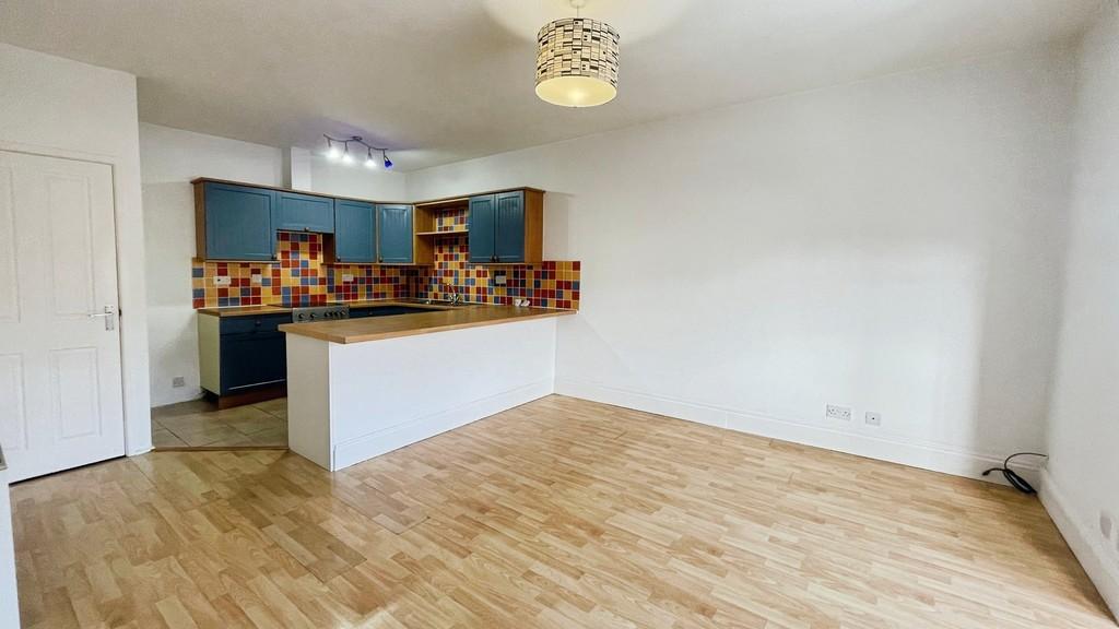 Living room/ kitchen