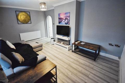 undefined, Carling Grove, Fenton