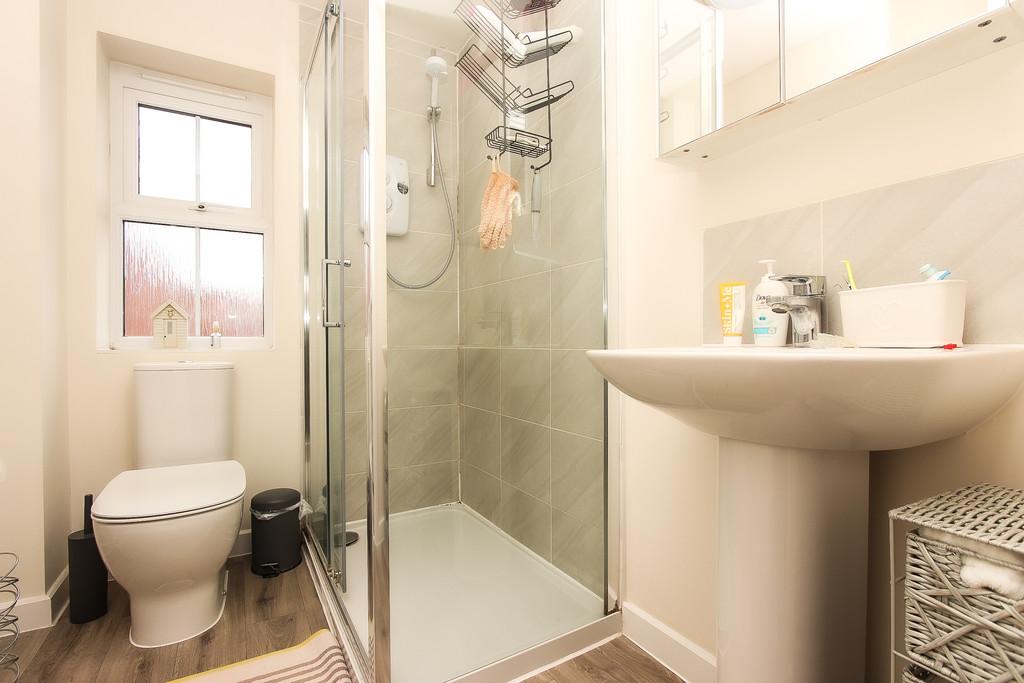 Ensuite Shower room