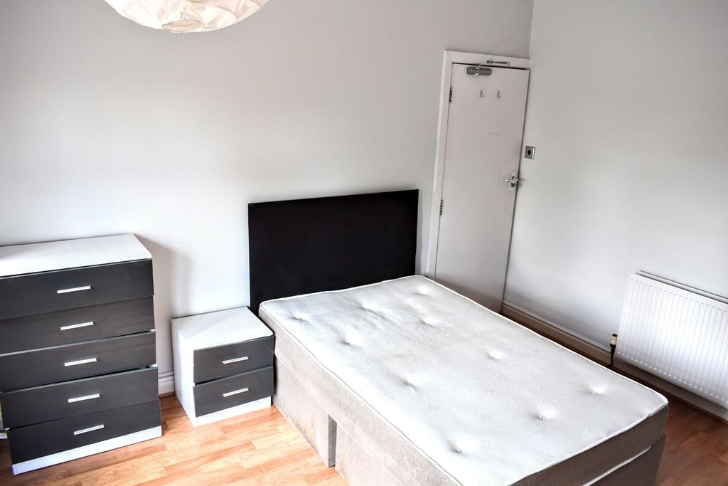 Bedroom 4.1