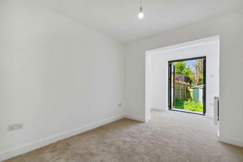 1 bedroom flat to rent, Underhill Road, London SE22
