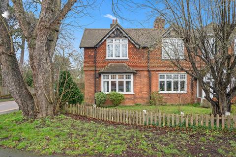 3 bedroom semi-detached house for sale, The Drive, South Wallington