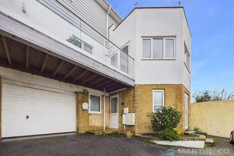 1 bedroom flat to rent, Carnon Downs
