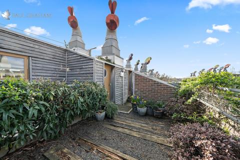 undefined, Oak Walk, Hackbridge