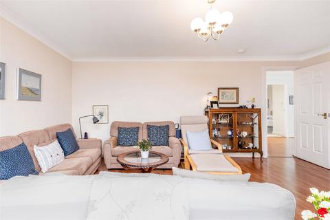 3 bedroom apartment for sale, Elderbank, Bearsden