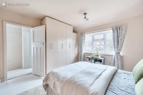 undefined, Shepley Close, Carshalton