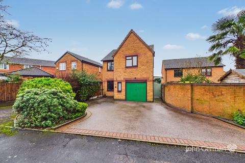 3 bedroom detached house for sale, Manor Court Drive, Armitage With Handsacre