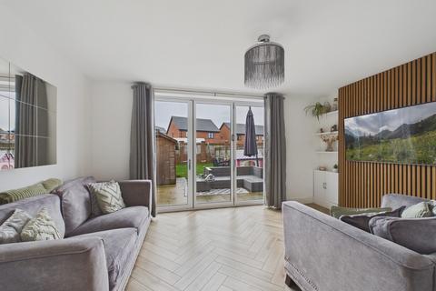 3 bedroom semi-detached house for sale, Hawes Way, Waverley