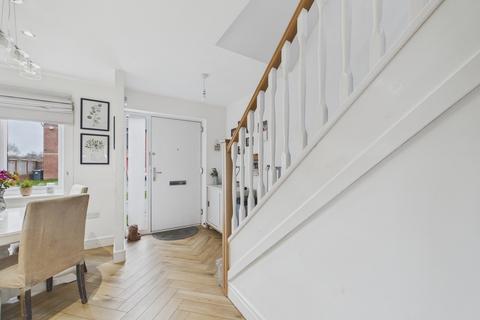 3 bedroom semi-detached house for sale, Hawes Way, Waverley