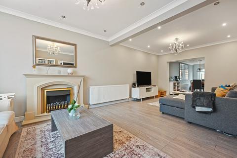 3 bedroom terraced house to rent, Talbot Road, Harrow