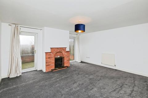 3 bedroom terraced house for sale, Risborrow Close, Etwall, Derby
