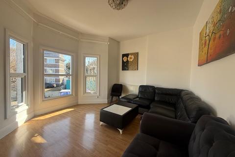 2 bedroom flat to rent, Nicoll Road, Harlesden NW10